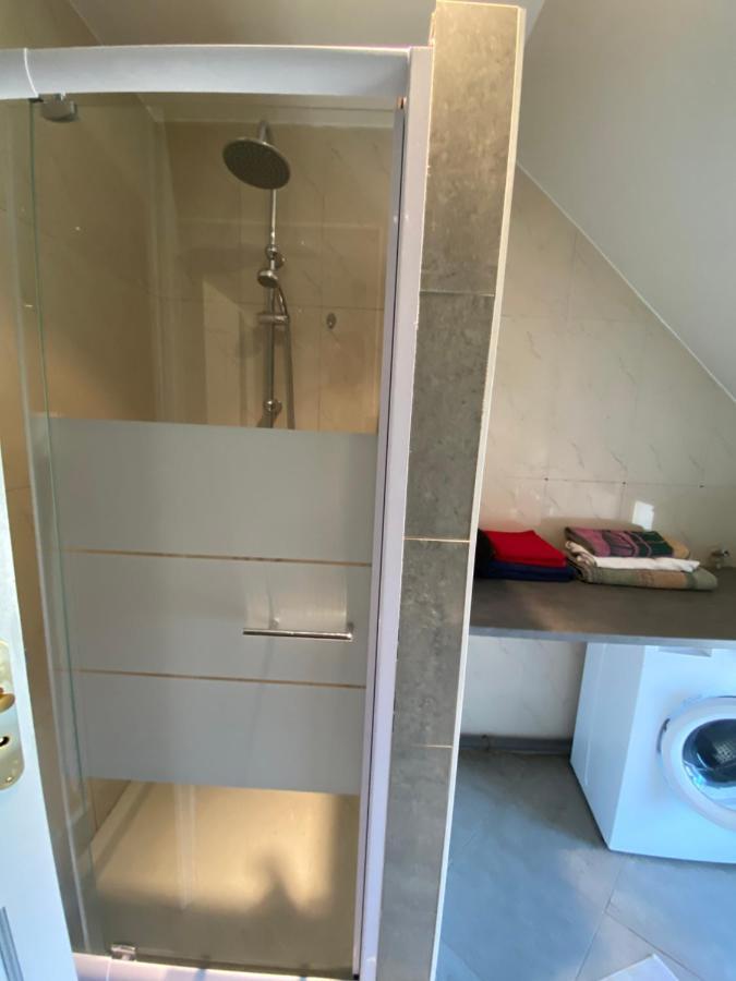 Guesthouse Les 3 Chateaux Егишем Екстериор снимка